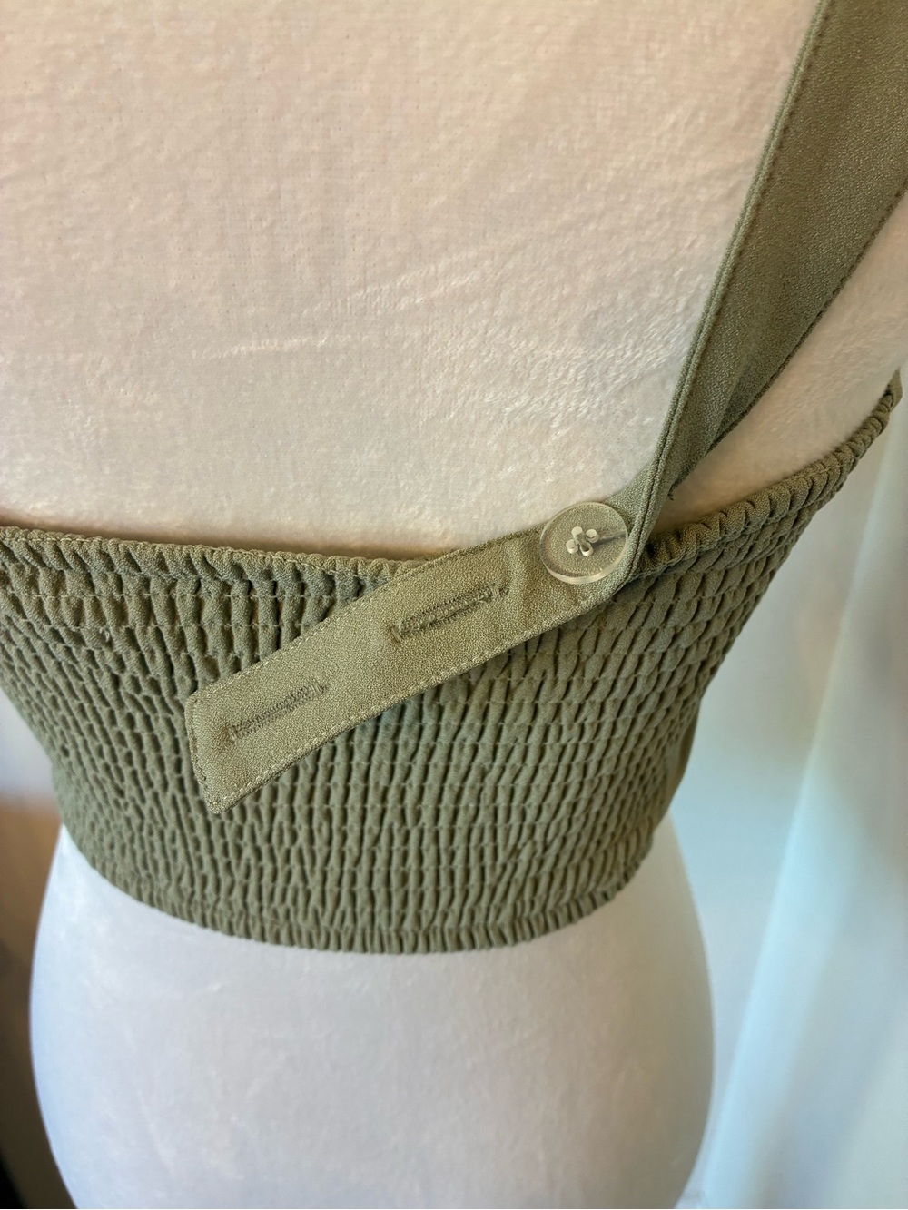 Abercrombie & Fitch Olive Square-Neck Crop Top - Picture 4 of 5